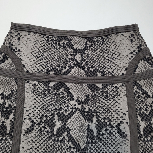 Diane Von Furstenberg Skirt Flote Gray Black Snakeskin Python Skater Mini Sz M - Picture 3 of 6